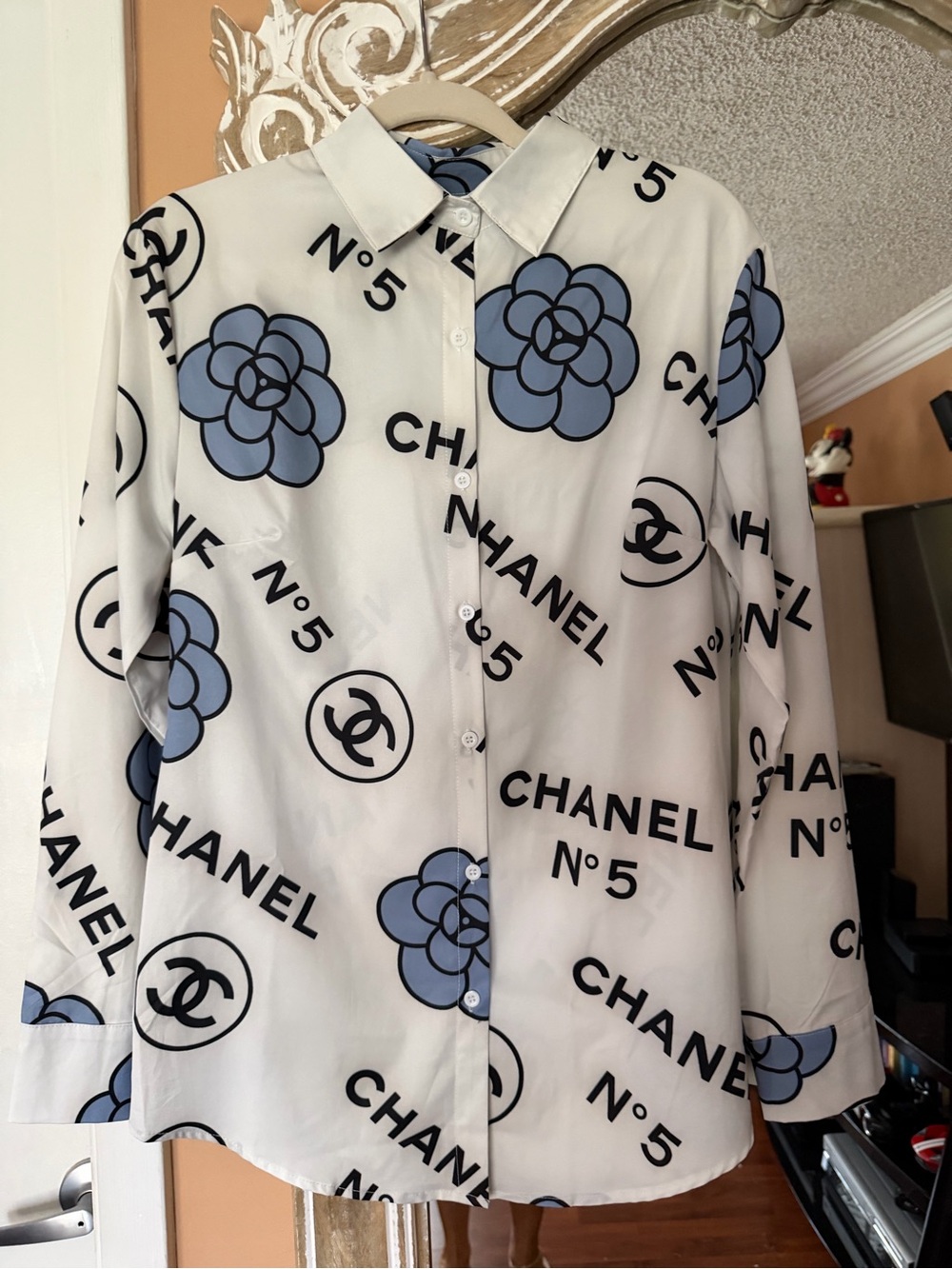 CHANEL logo long sleeve shirt